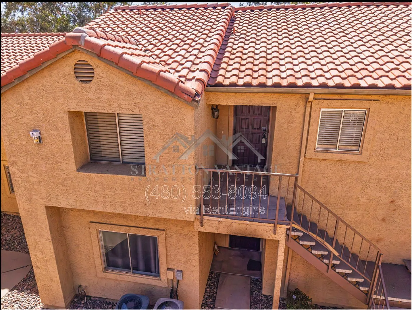 2 bed, 2.0 bath, 871 sqft, $1,295 — Photo 2
