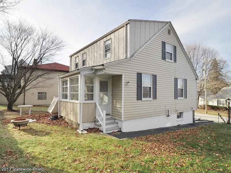 66 Dover Ave, East Providence, RI 02914 Zillow