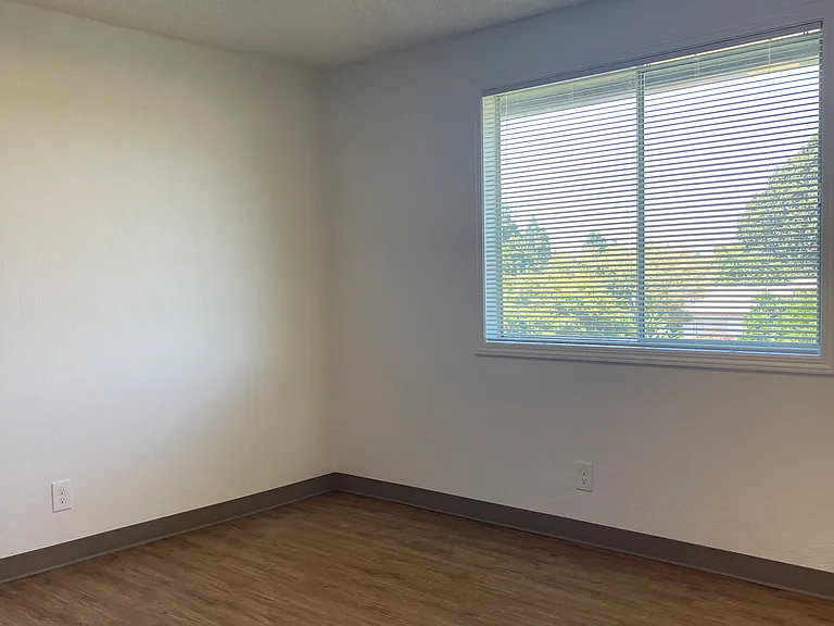 5319 River Rd N #5 — Photo 6