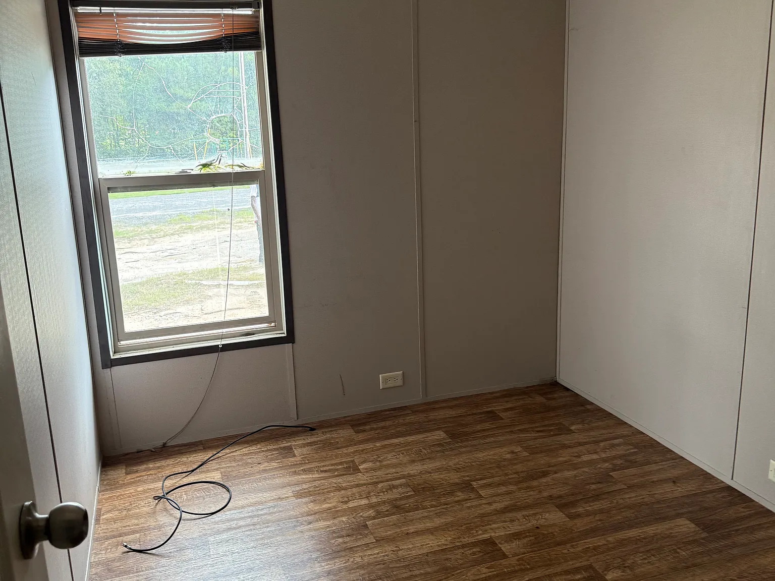3 bed, 940 sqft, $985 — Photo 4