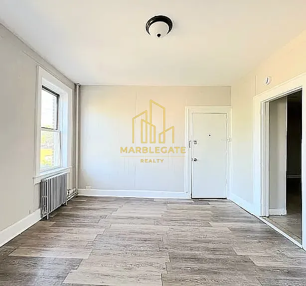 Building Photo - 731 S 13th St #2LL