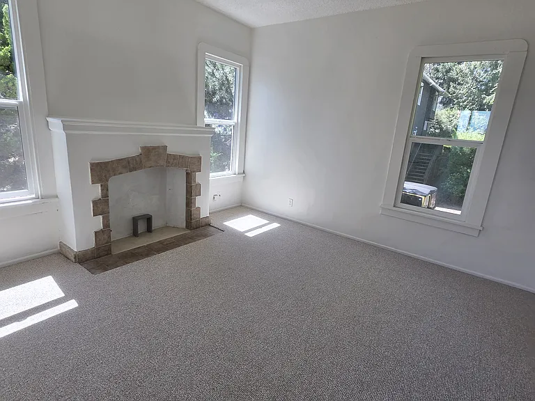 2315 E Ward St #C — Photo 9