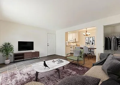 Almondwood Apartments — Photo 14