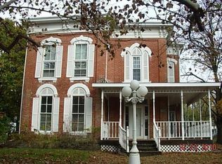 245 Wabash Ave, Carthage, IL 62321