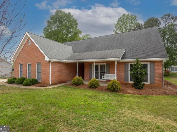 5602 Ivy Green Dr, Buford, GA 30518