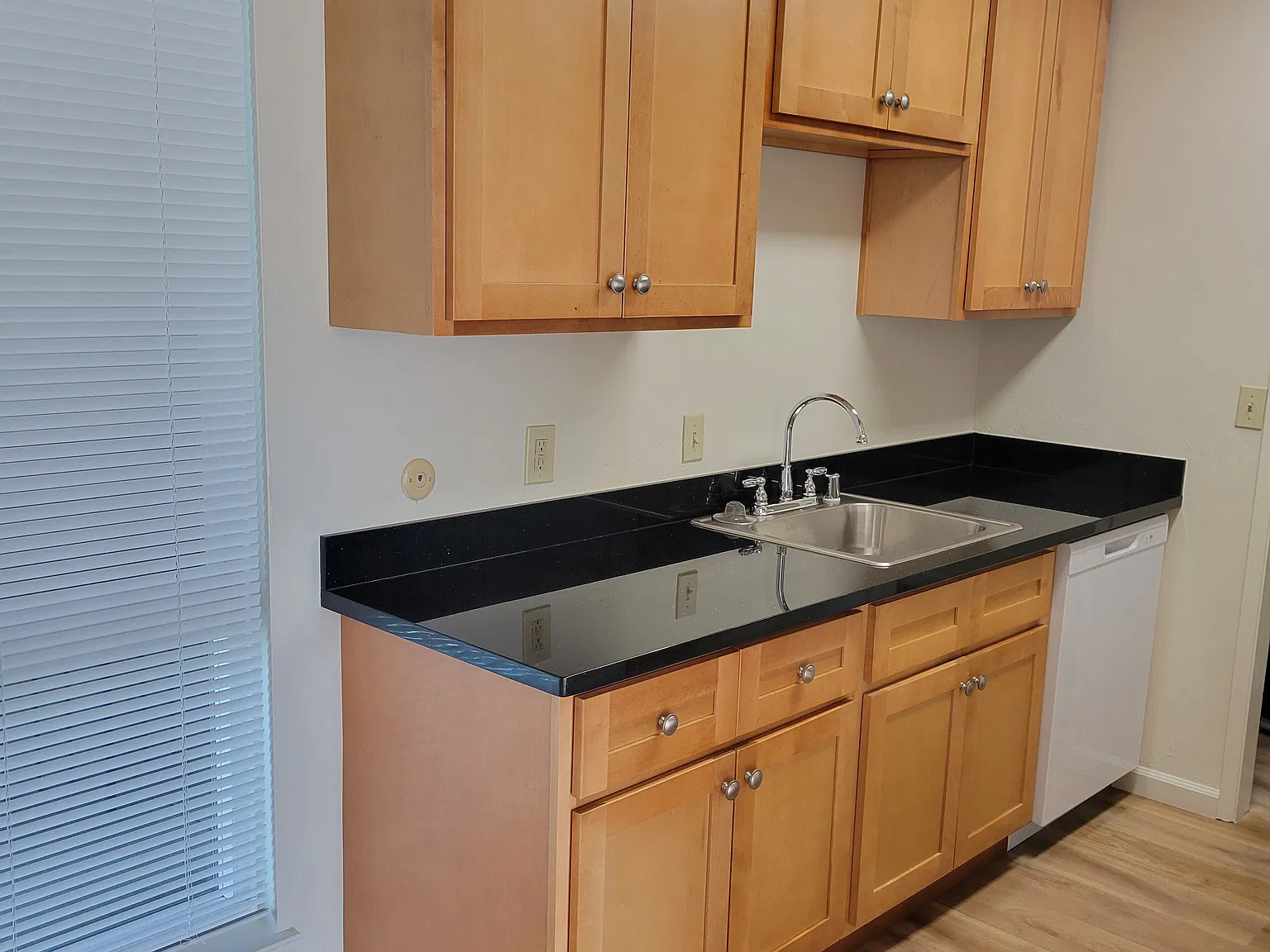 2915 Huff Ave — Photo 2