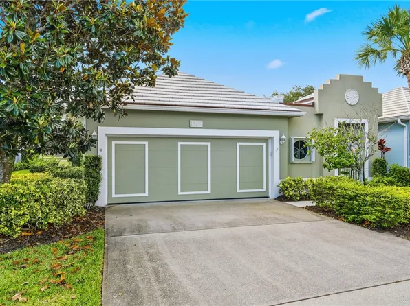 1365 Saint Catherines Cir, Vero Beach, FL 32967