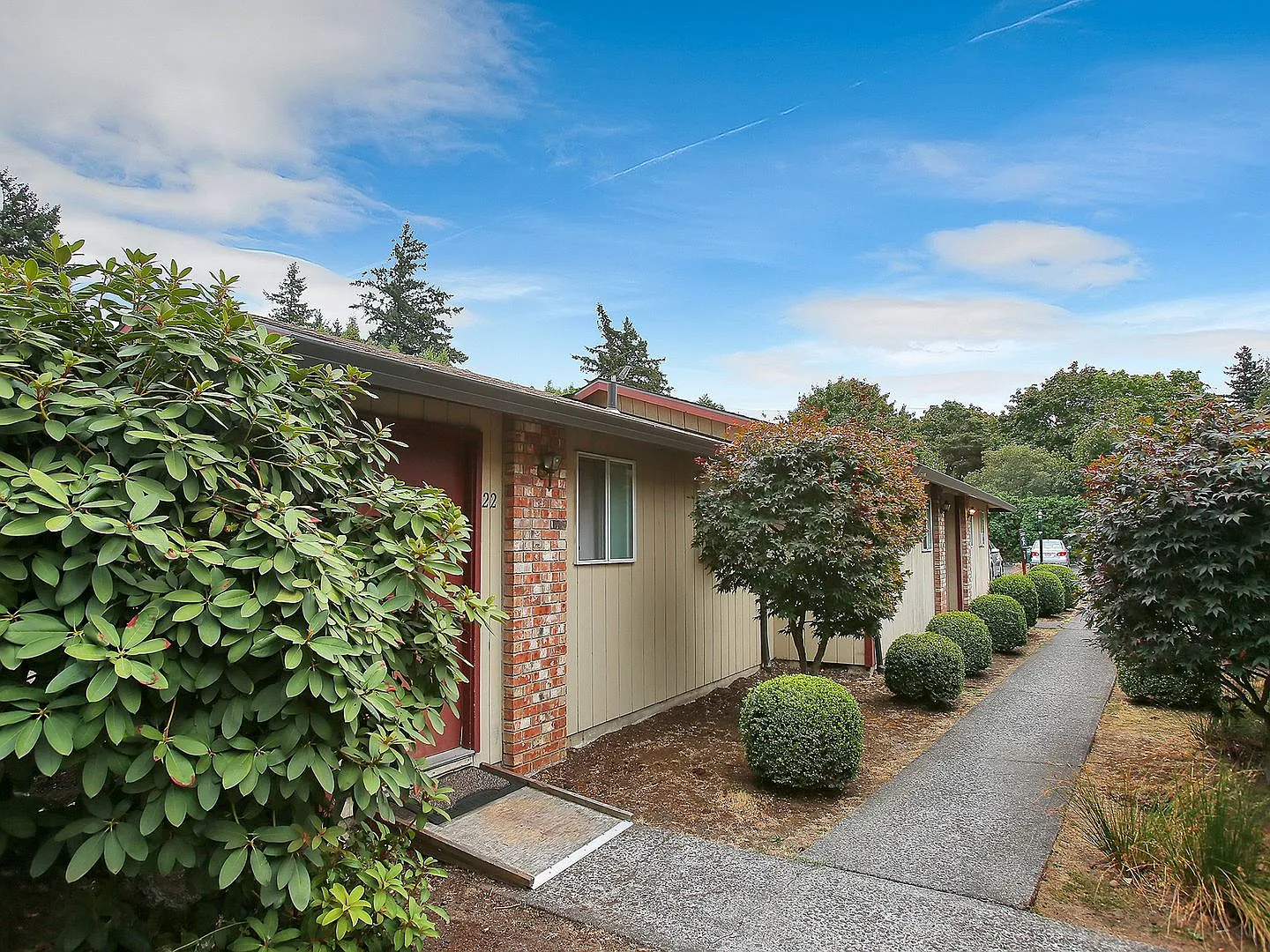 Evergreen Gardens — Photo 2