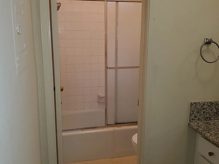 1811 Parnell Ave #6 — Photo 12