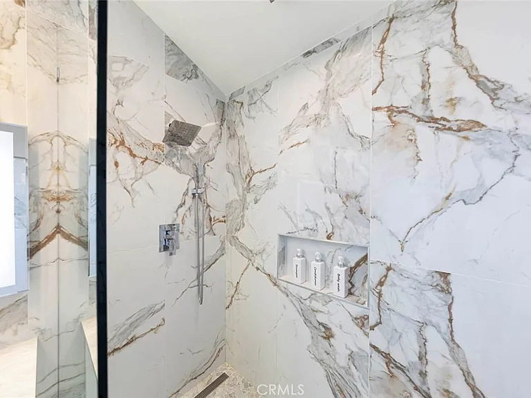 8008 E Fox Run Ln — Photo 13