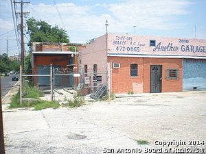 2nd image of 2010 N Saint Marys St