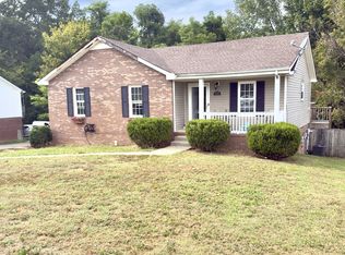 830 Buckhorn Dr, Clarksville, TN 37043