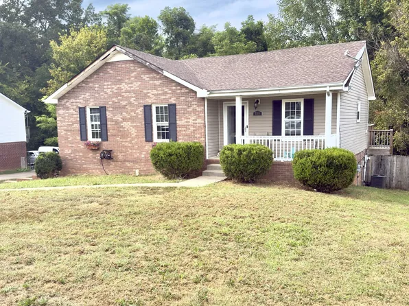 830 Buckhorn Dr, Clarksville, TN 37043