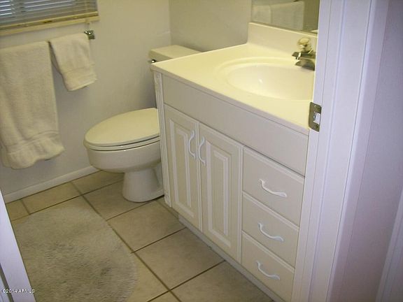 5th image of 10813 W Saratoga Cir