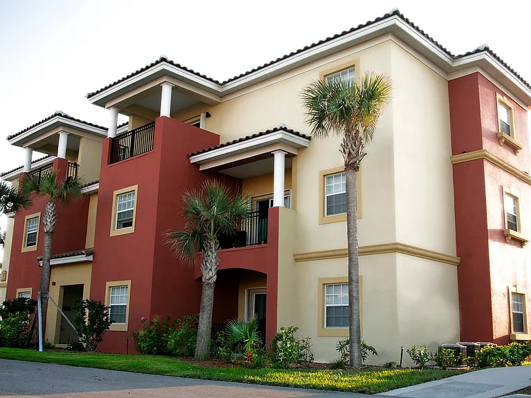Beachside Apartments — Photo 6