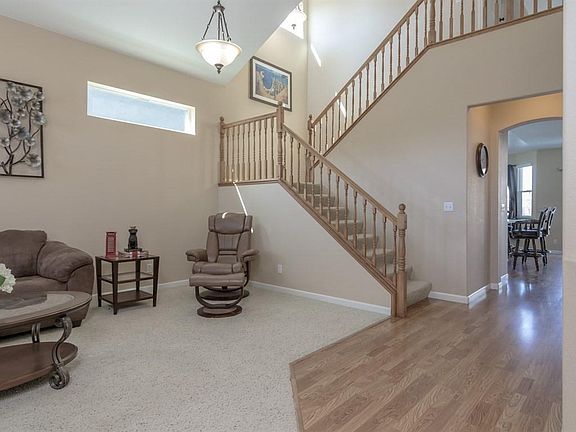 3rd image of 1729 Winchester Dr