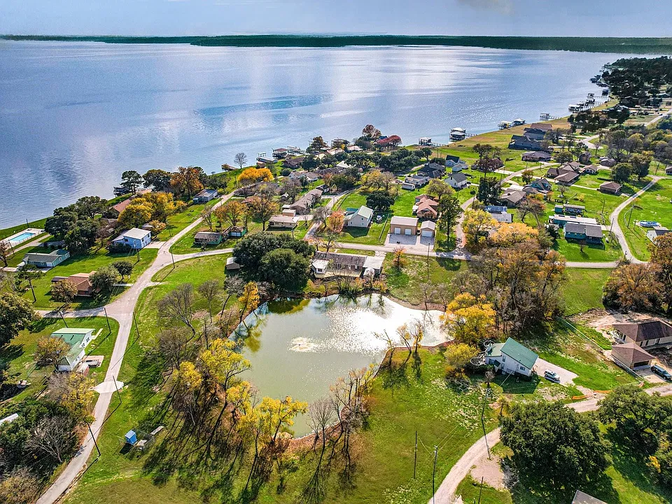 171 Lookout Dr