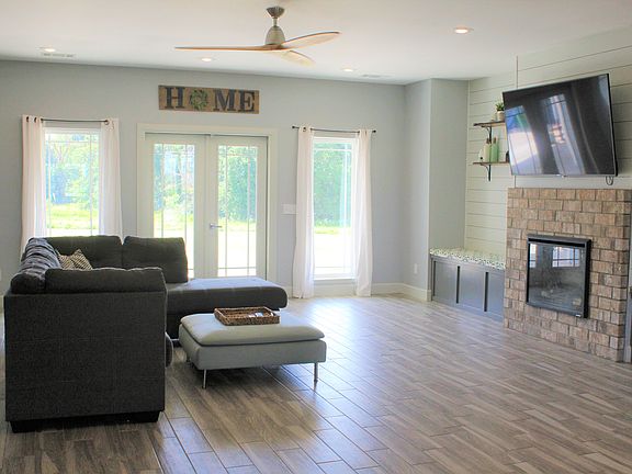 4th image of 18138 Pepper Hills Dr