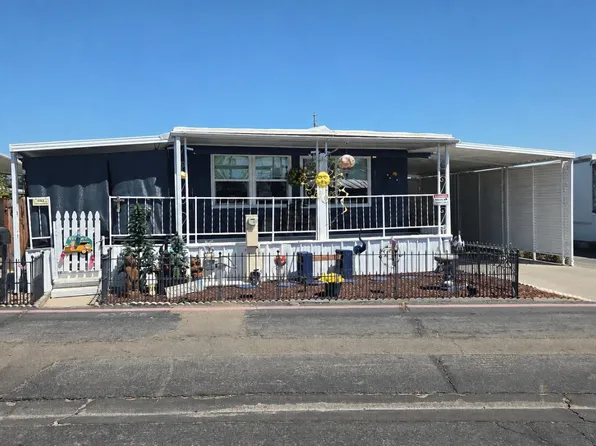 1724 Minnewawa Ave #12, Clovis, CA 93612