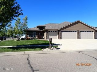 1357 27th St NE, Watertown, SD 57201