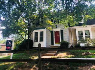 9115 Blarney Stone Dr, Springfield, VA 22152