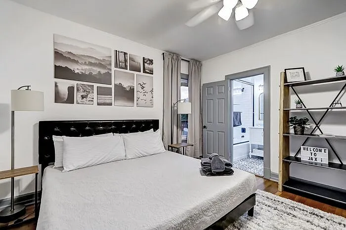 136 Phelps St — Photo 8