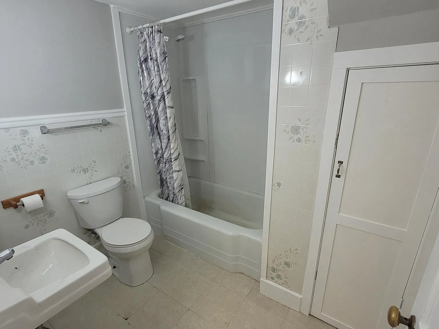 1 bed, 900 sqft, $1,395 — Photo 2