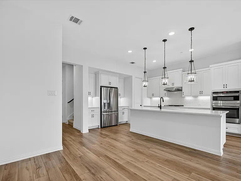 1183 Doris May Dr — Photo 4