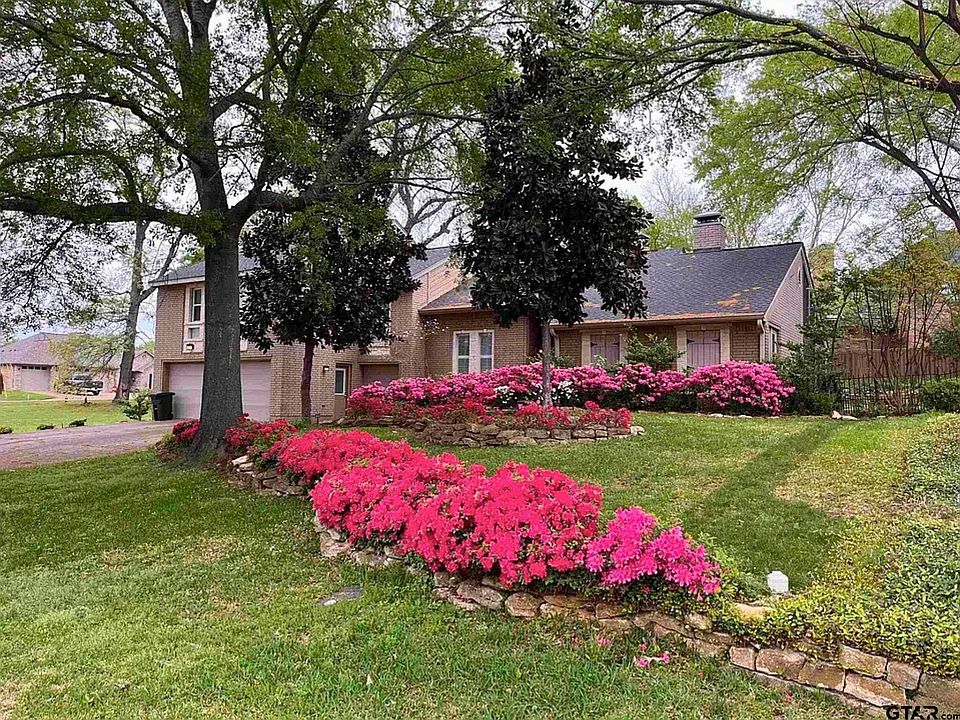 1st image of 103 Williamsburg Ln