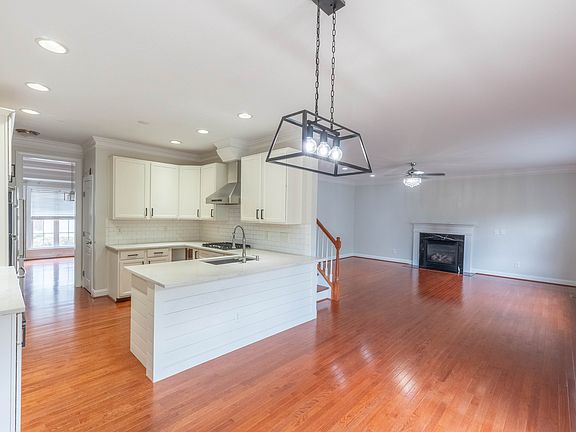 4th image of 25 Forest Creek Dr