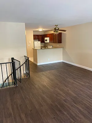 Rented by M Donato & Co. Real Estate Professionals | media 16