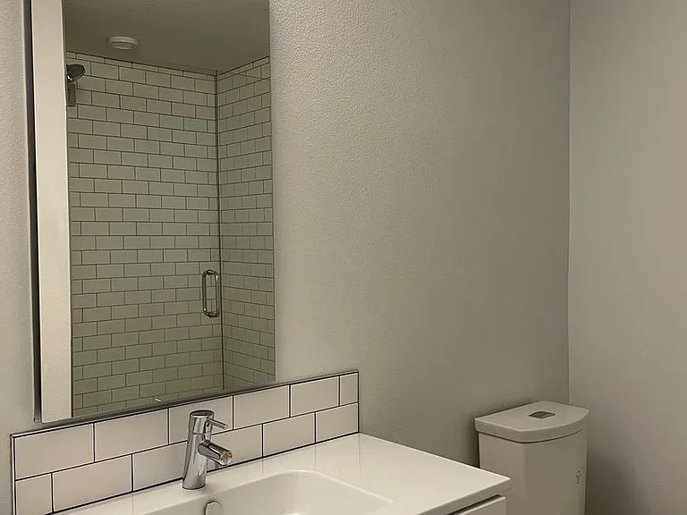 ES1213 -Alberta Street Lofts — Photo 26
