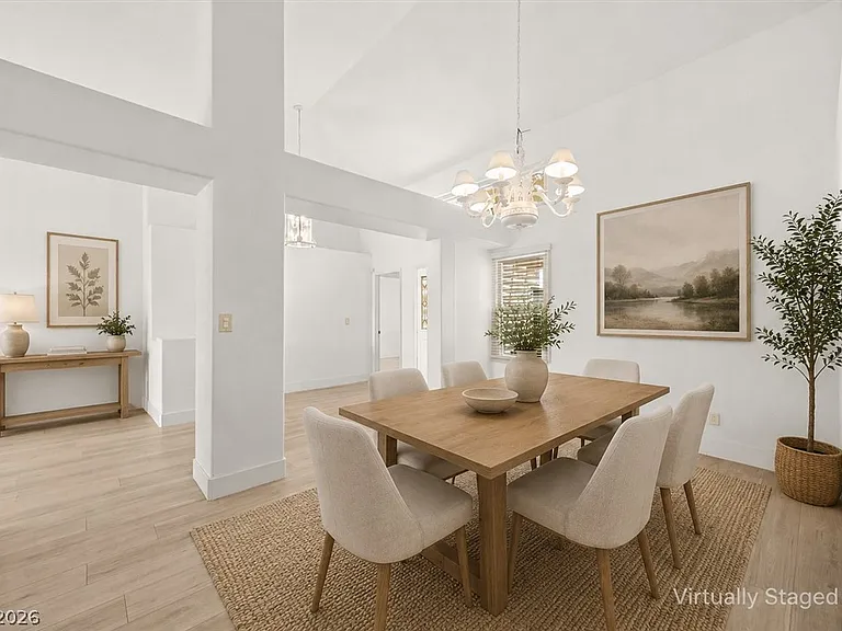 360 Humboldt North Dr — Photo 2