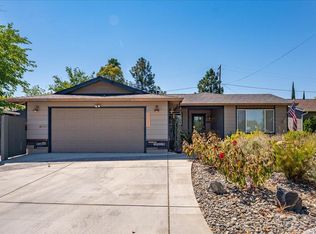 2011 Meadowbrook Dr, Redding, CA 96001