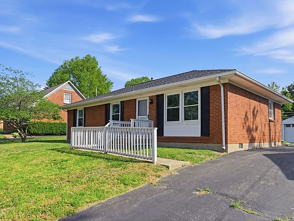 4th image of 619 Warrington Dr