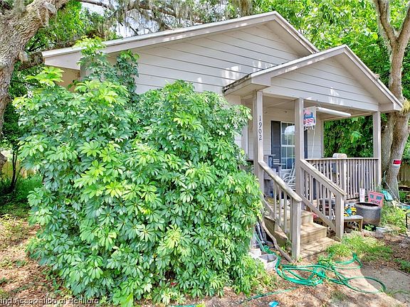 2nd image of 1902 Orange Blossom Ave
