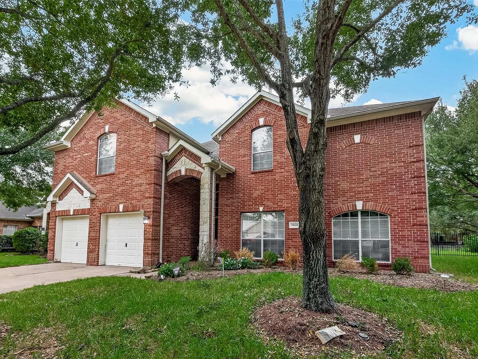 5 bed, 3.5 bath, 4145 sqft, $3,500 — Photo 4