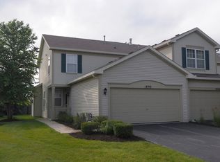 1890 N Wentworth Cir, Romeoville, IL 60446