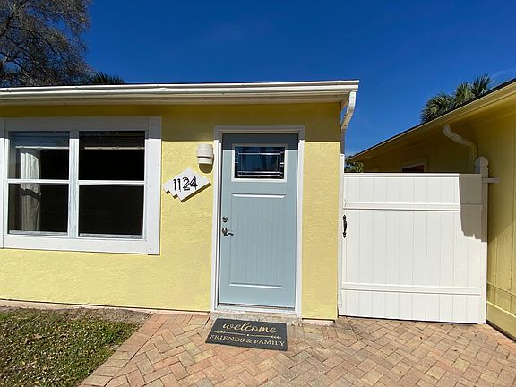 4th image of 1124 Salina Ave