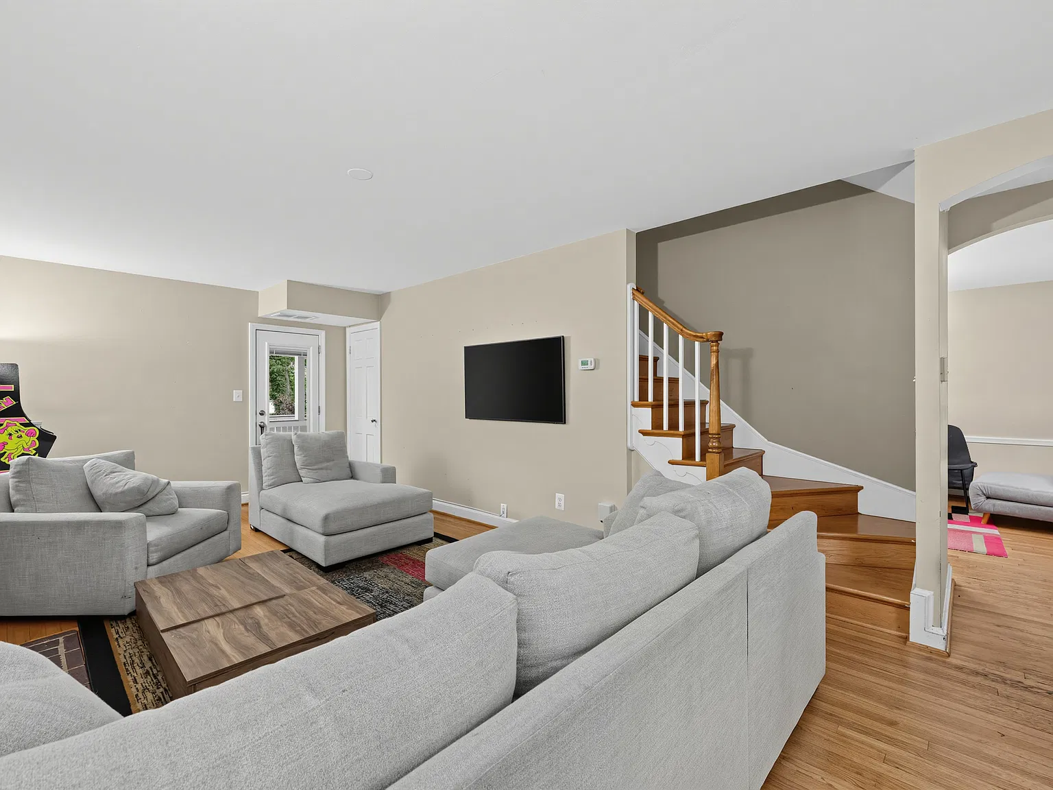 3 bed, 2.5 bath, 1995 sqft, $4,095 — Photo 4