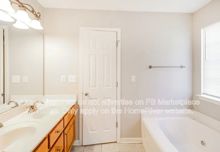 35 Chapman Way — Photo 11