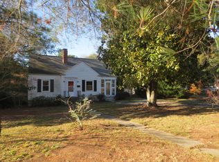 715 N Chestnut St, Aberdeen, NC 28315