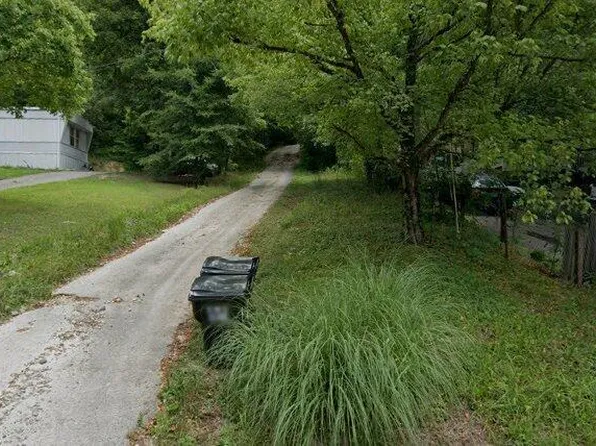 7714 Harper Rd, Hixson, TN 37343