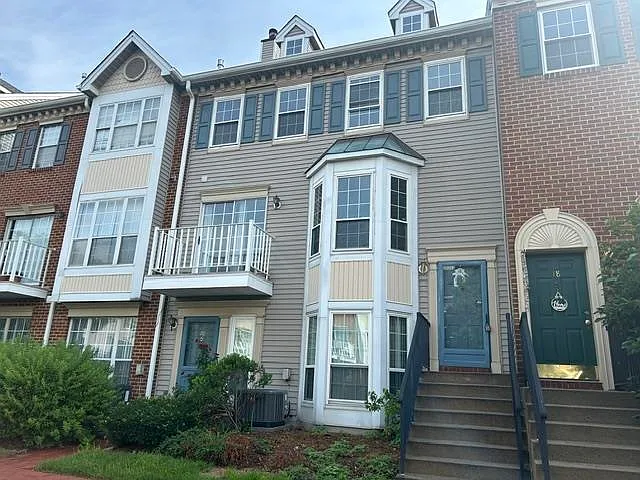 19 Alder St