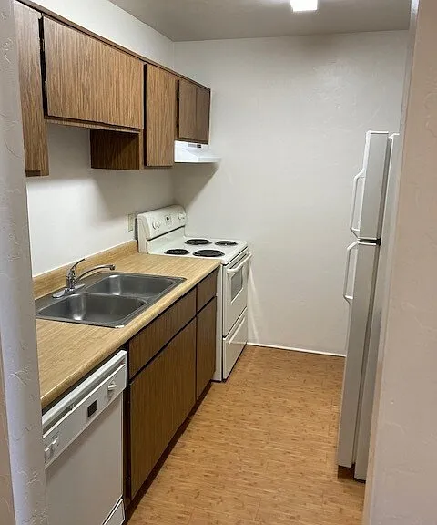 849 Sunset Ave #16 — Photo 10