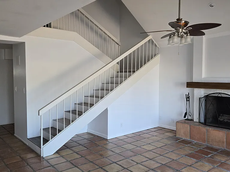 156 Laguna Royale Dr — Photo 9