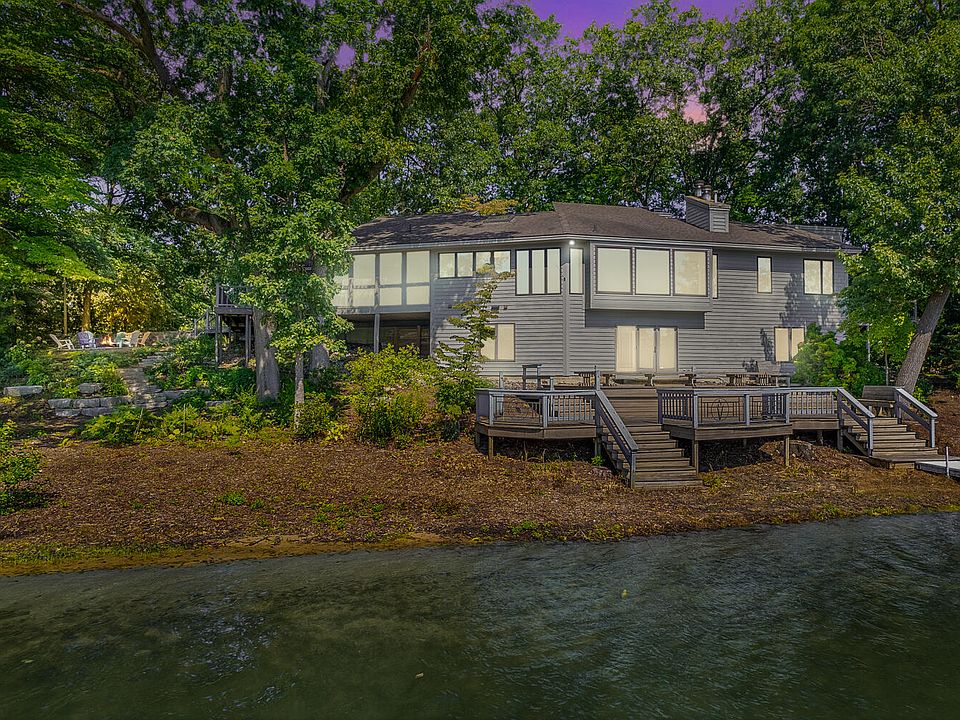1st image of 1100 E Crooked Lake Dr