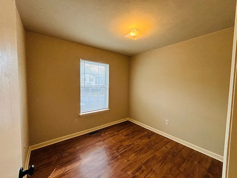 1416 Christine Ct — Photo 10
