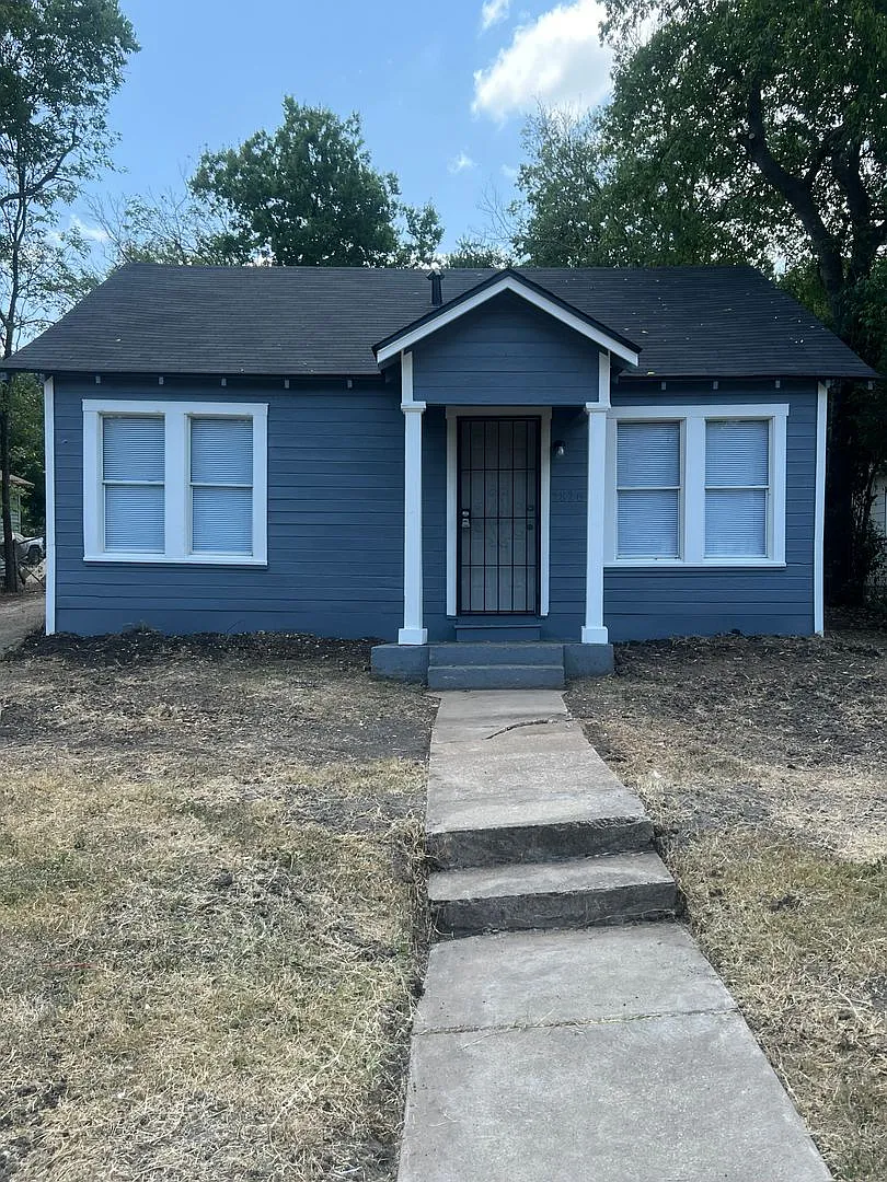 Updated 2 Bed 1 Bath — Photo 1
