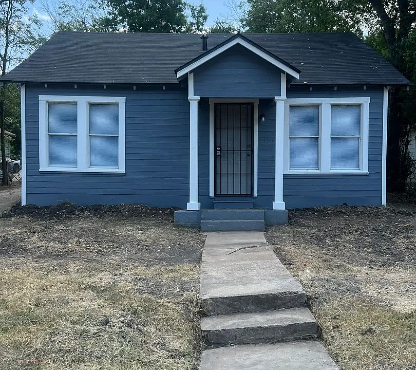 2820 Flint Ave